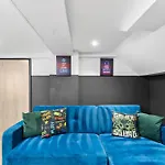 30 Percent Off! Central 5 Bed In Whitby - Games Room - Parking - Hot-Tub